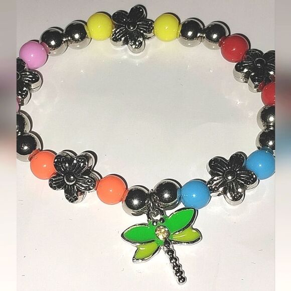 Super cute girls Dragonfly pendant bracelet - Picture 6 of 8